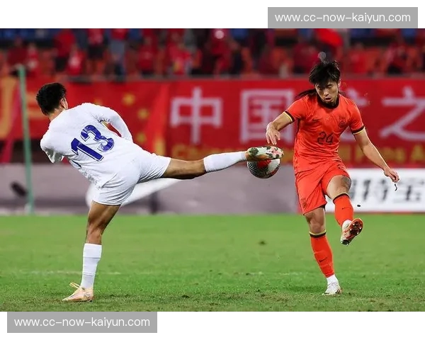 亚洲杯新王登基？中国U22迎战乌兹别克斯坦U22，一场不容错过的青春风暴！